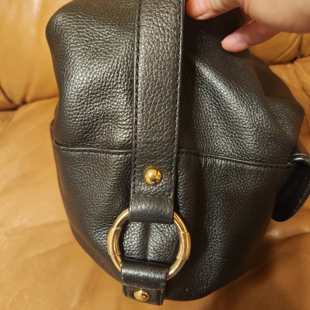 LOW START Michael Kors Black and Gold Shoulder Bag LIKE NEW Textured Leather - Picture 9 of 10